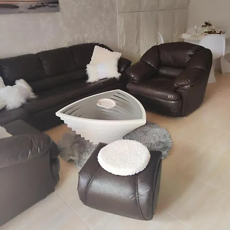 Pecani Perla Del Mar - Coastal Art Residence, Marina Dinevi Etara 1