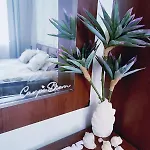 Апартамент Pecani Perla Del Mar - Coastal Art *