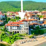 Pecani Perla Del Mar - Coastal Art Апартамент *