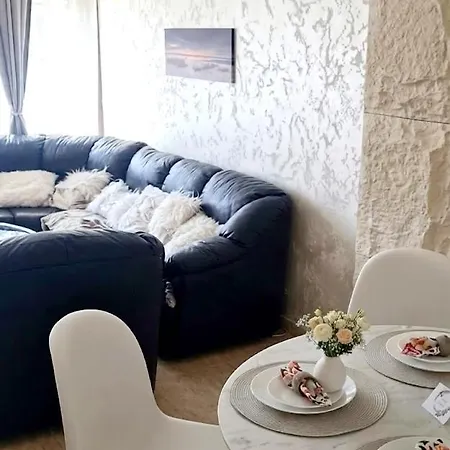 Pecani Perla Del Mar - Coastal Art Residence, Marina Dinevi Etara 1 Apartment